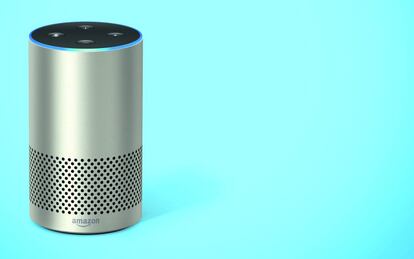 ECHO, EL BÁSICO Su estructura circular ofrece una salida de 360º del sonido para alcanzar hasta la última esquina de nuestro hogar.