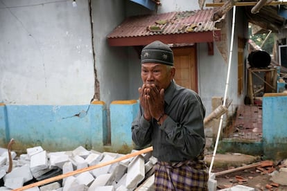 Fue debido debido a la mala construcción de los edificios que los efectos hayan sido de tal magnitud. Alrededor de 13.000 víctimas han tenido que abandonar sus hogares para buscar refugio. El presidente pidió que los esfuerzos de reconstrucción incluyan viviendas a prueba de terremotos.
