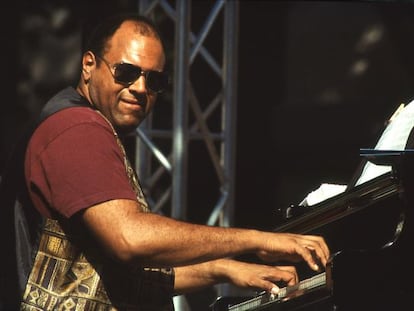 Kenny Drew, pianista de jazz.