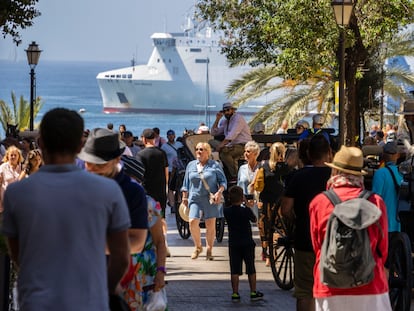 Ambiente en una zona turística de Palma, a finales de mayo,