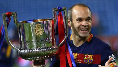 Andrés Inesta amb la Copa del Rei.