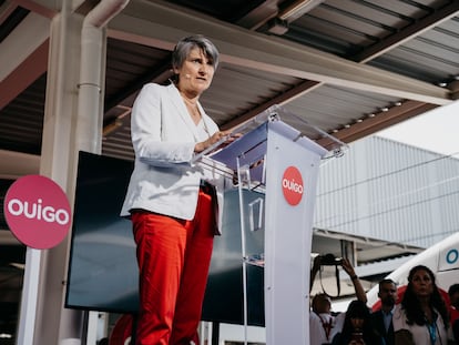 La directora general de Ouigo España, Hélène Valenzuela, esta mañana en la estación de Alicante.