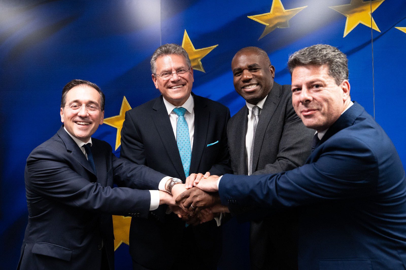 España, el Reino Unido y la Comisión Europea alcanzan un “acuerdo político” sobre las relaciones de Gibraltar con la UE