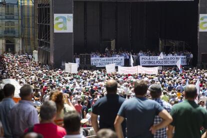 Acto final en la Praza da Quintana de Santiago de Compostela.