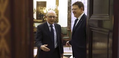 Cristóbal Montoro con Ximo Puig