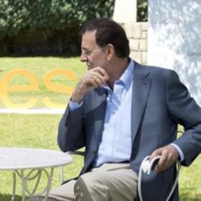 Rajoy y Aznar en el campus Faes.