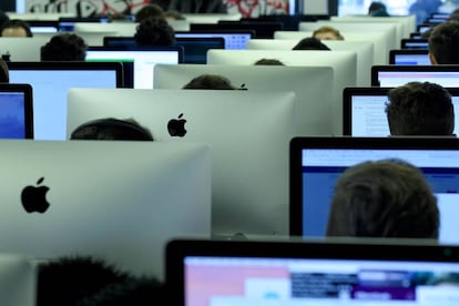 Estudiantes en una escuela de programación en París.