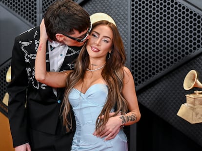 Peso Pluma with his ex-partner, Argentine rapper Nicki Nicole, on the red carpet at the Grammy Awards. 