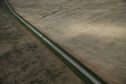 An aerial view shows a bus driving along a road outside Ryazan, Russia, August 2, 2015. REUTERS/Maxim Shemetov