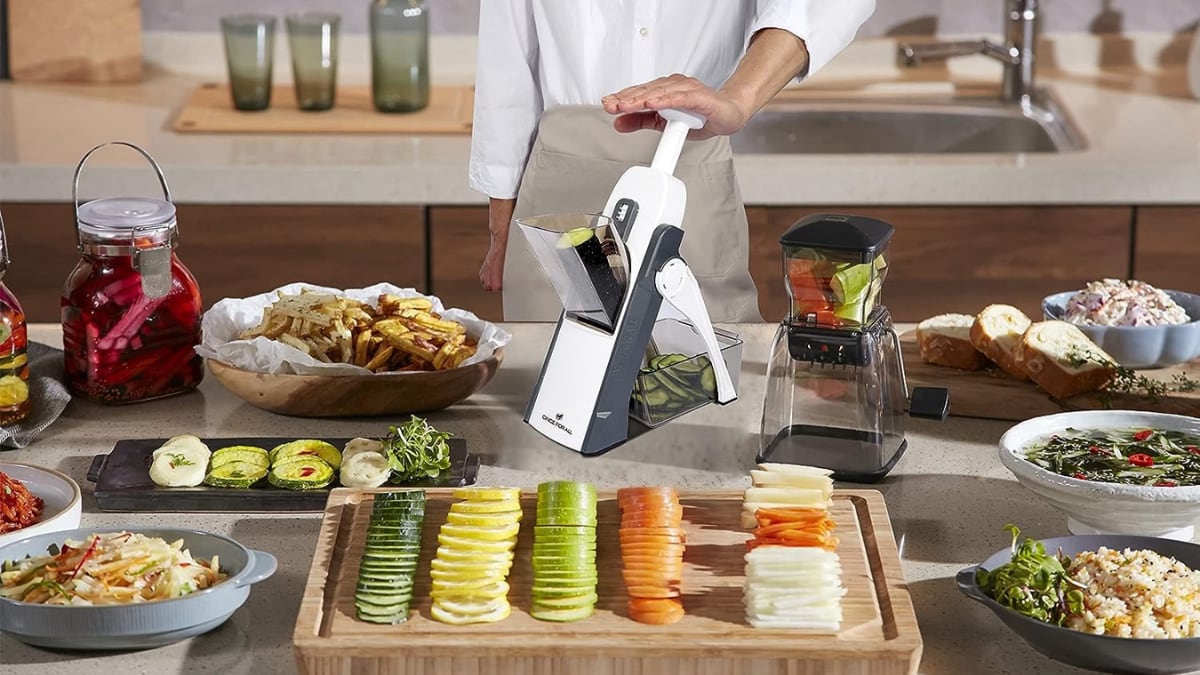 La mandolina con protector que permite cortar verduras en minutos y con más seguridad