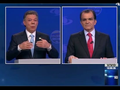 Santos y Zuluaga, durante el debate.