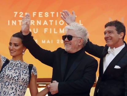 Penélope Cruz, Pedro Almodóvar e Antonio Banderas, na chegada à apresentação de 'Dor e Glória'.