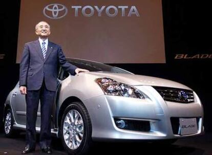 Katsuaki Watanabe, presidente de Toyota Motor Corp., en el Salón de Automóvil de Tokio.