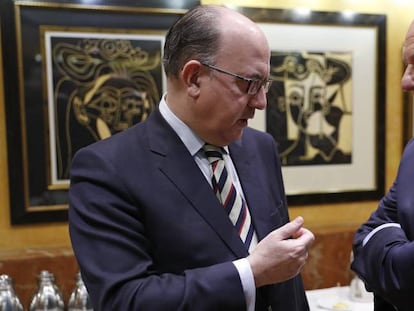 José maría Roldán, presidente de la AEB, y José María Méndez, director general de CECA.