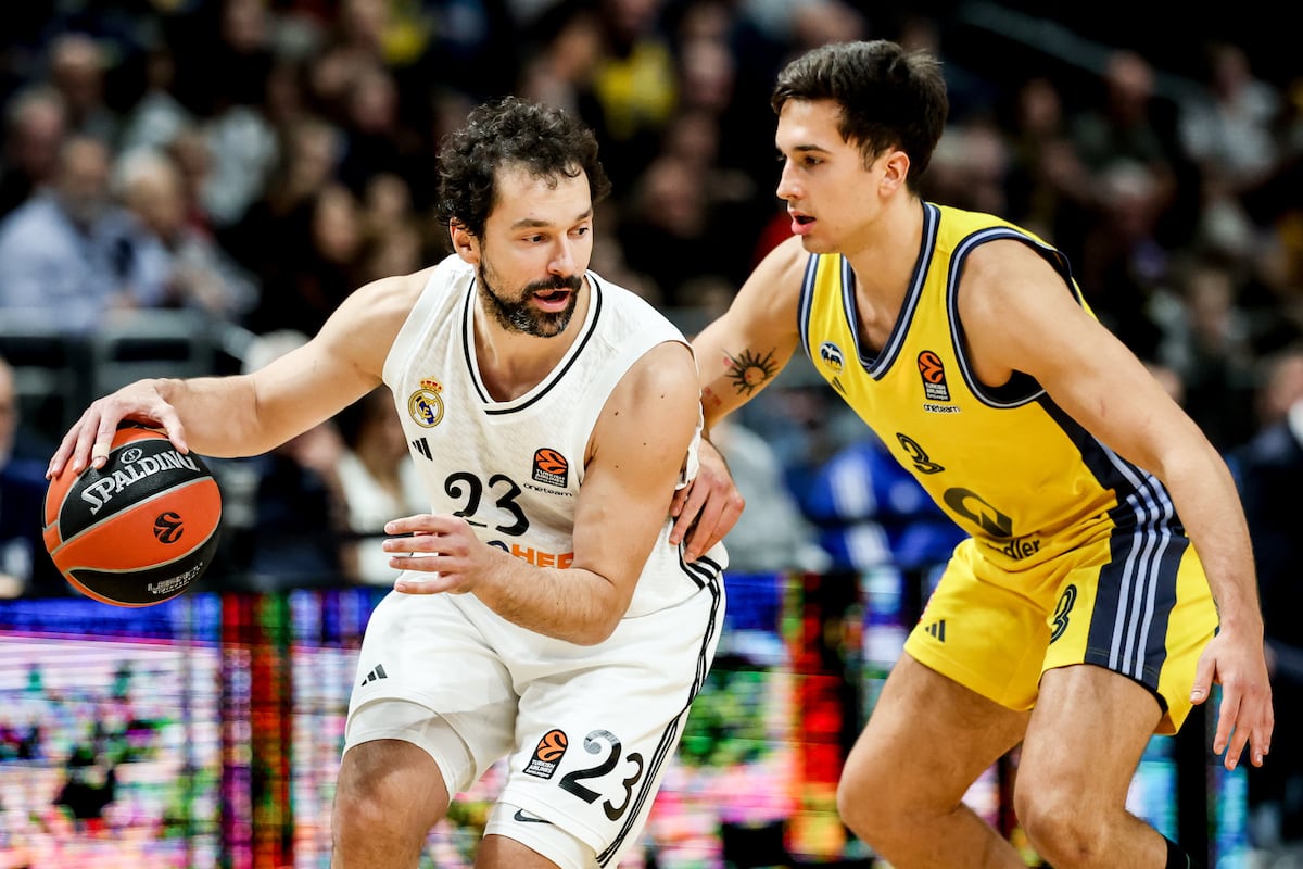 Real Madrid sings against Alba Berlin