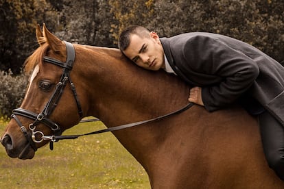 El actor protagonizó la campaña otoño-invierno 2015/2016 de García Madrid.