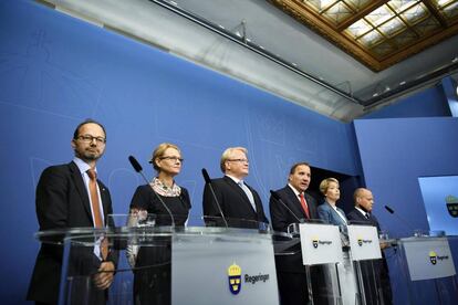 Rueda de prensa del Gobierno sueco tras la renovación del Ejecutivo por un escándalo de filtración de datos.
