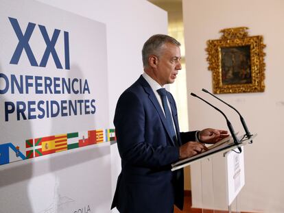 El lehendakari en funciones, Iñigo Urkullu,  durante la rueda de prensa tras la Conferencia de Presidentes el pasado viernes.