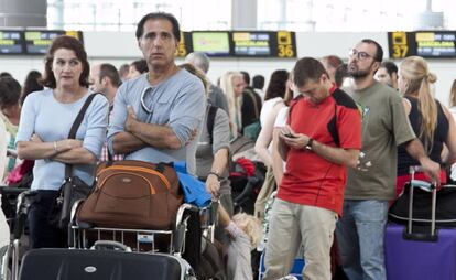 Pasajeros en el aeropuerto de Alicante.