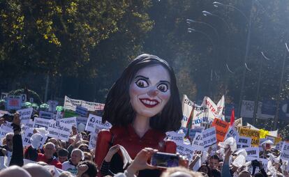 Madrid, 13 de noviembre de 2022. Manifestación por la Sanidad Pública por el centro de Madrid.