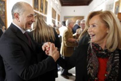 Enrique Crespo, alcalde de Manises, celebra el segundo premio de la loter&iacute;a el pasado d&iacute;a 22. 