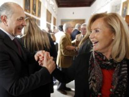 Enrique Crespo, alcalde de Manises, celebra el segundo premio de la loter&iacute;a el pasado d&iacute;a 22. 