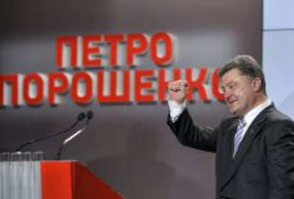 El empresario Petro Poroshenko en su cuartel electoral en Kiev