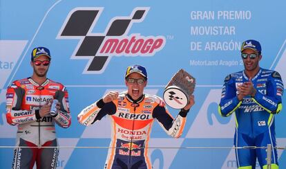 Dovizioso, Márquez y Iannone, en el podio de Aragón.