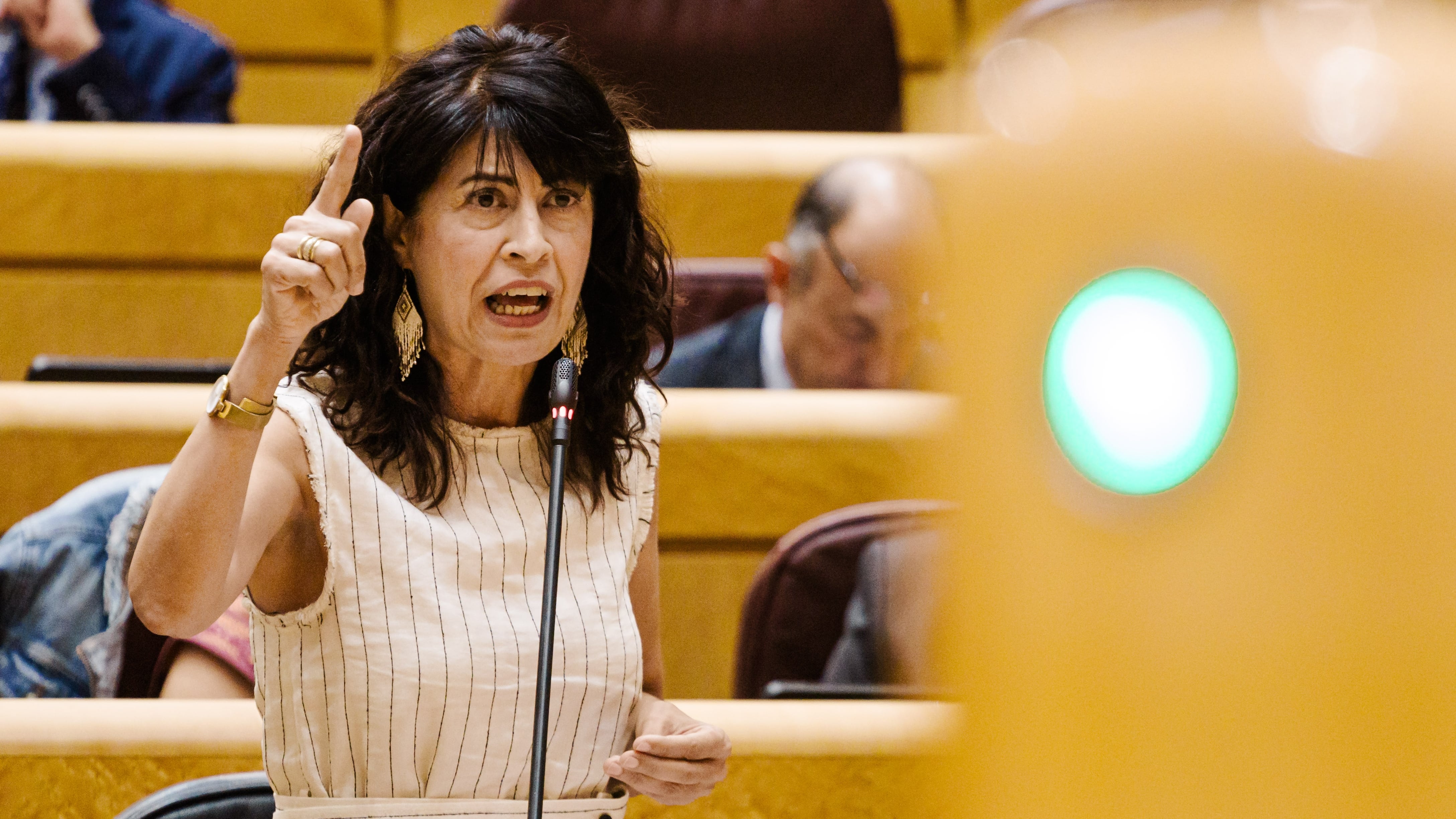 El Gobierno licitará de nuevo el contrato de las pulseras antimaltrato para incluir “mejoras”