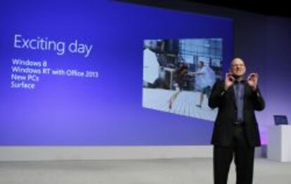 Steve Ballmer, consejero delegado de Microsoft, durante el lanzamiento de Windows 8.