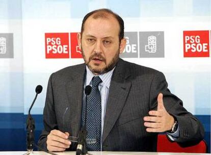 El secretario de Organización del Partido Socialista en Galicia, Ricardo Varela, hoy en rueda de prensa.