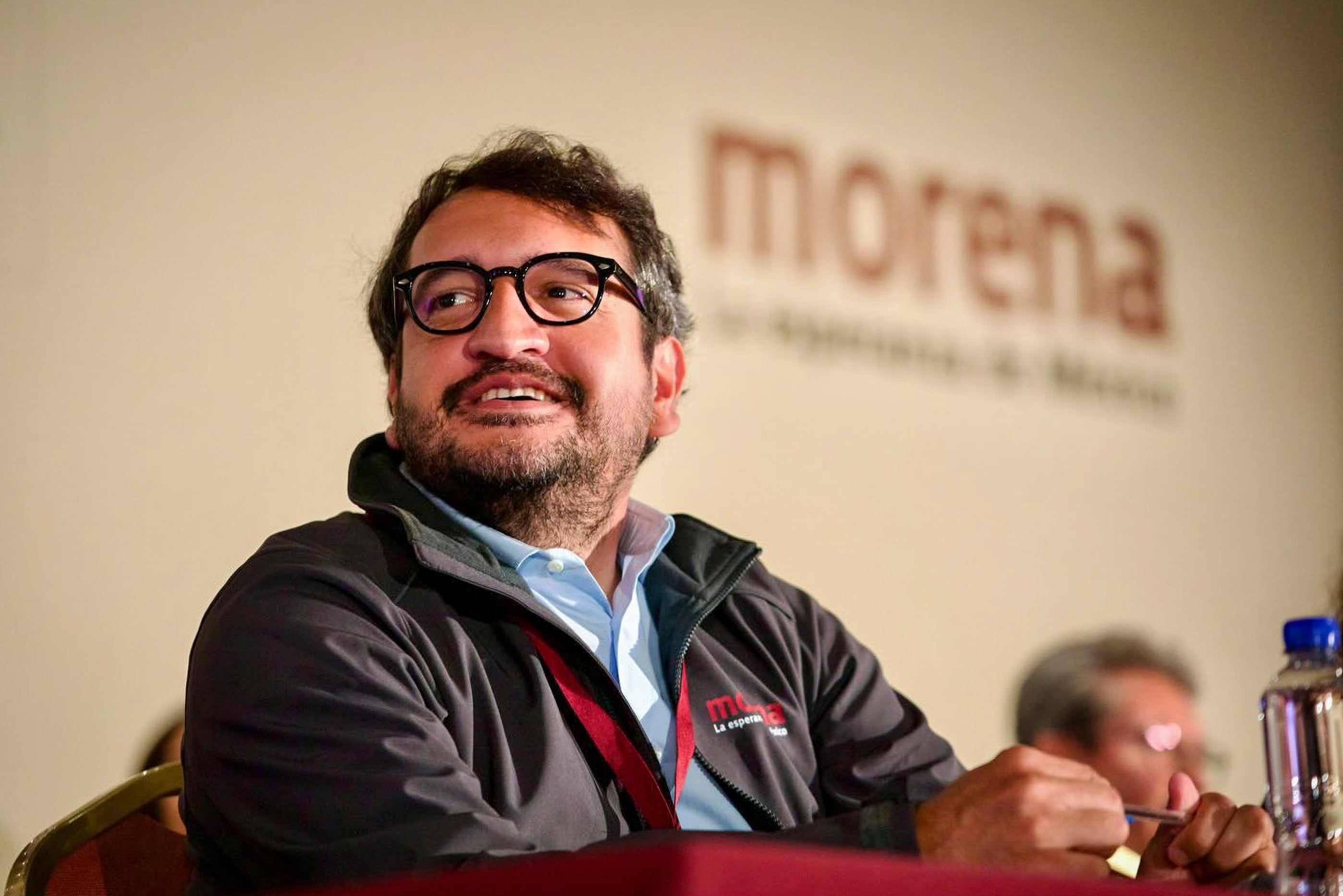 El hijo de López Obrador libra los reacomodos en Morena y se mantiene como secretario de Organización