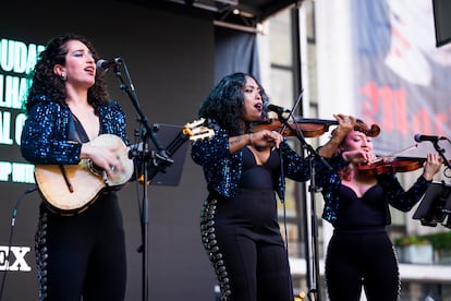 Una imagen de la fiesta de inauguración de la temporada de la Filarmónica de Nueva York de 2026, la primera con Gustavo Dudamel al frente, el 30 de septiembre de 2026, en el Lincoln Center de Nueva York.