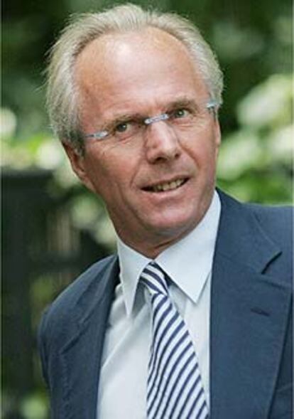 Sven Goran Eriksson regresa de Amsterdam a su casa de Londres.