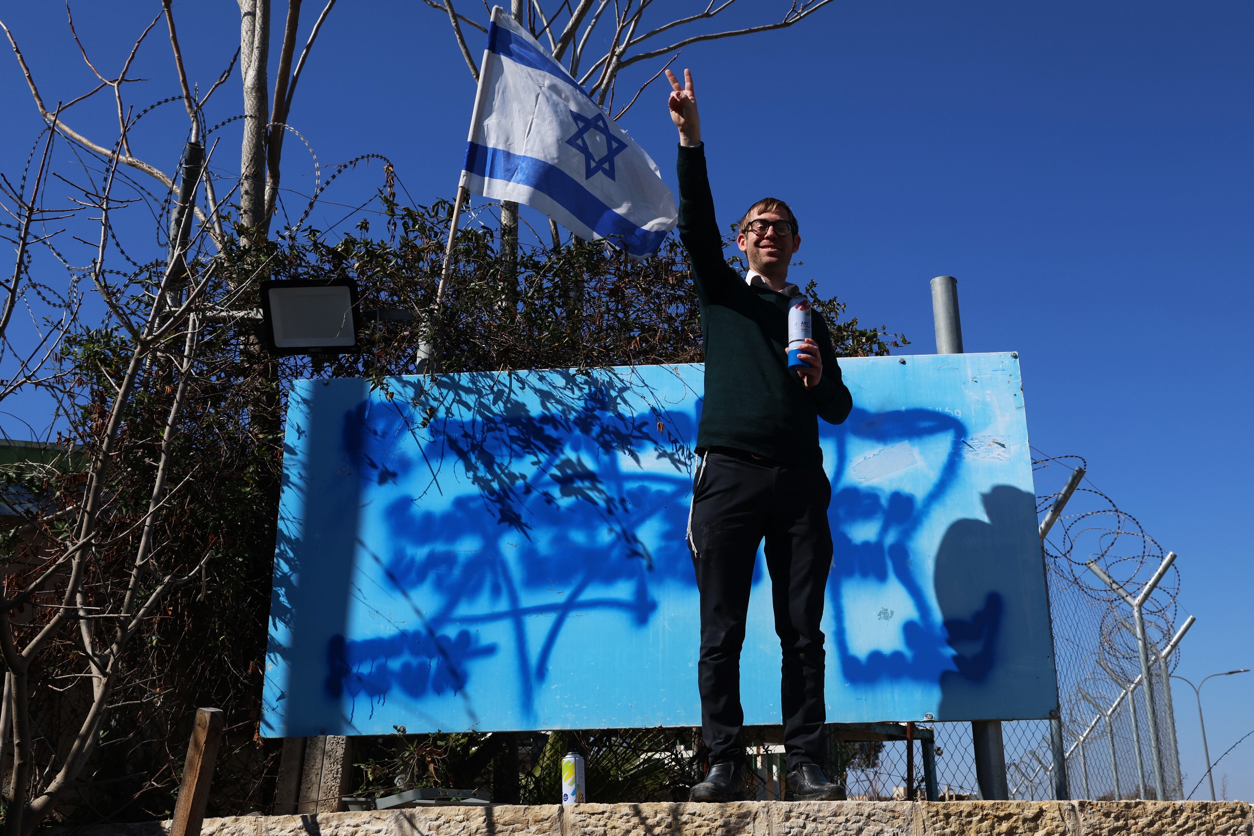 La agencia de la ONU para los refugiados palestinos sigue operando pese a la ley israelí que se lo prohíbe desde este jueves