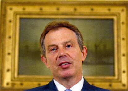 Blair, durante una comparecencia ayer en Downing Street.