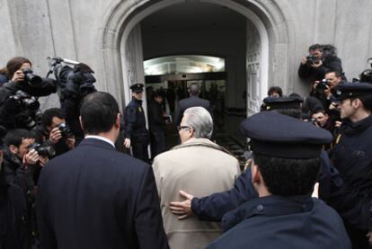 El juez Baltasar Garzón entra al Tribunal Supremo en una de sus comparecencias para prestar declaración.