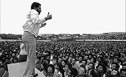 Lula fala em uma assembleia dos metalúrgicos em São Bernardo do Campo (SP), em 1979.