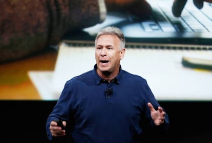 Phil Schiller, vicepresidente de Apple, responsable de las novedades de WWDC, durante de una presentaci&oacute;n.