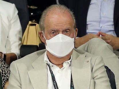 Juan Carlos I, en un partido de tenis en Abu Dabi, el pasado diciembre.