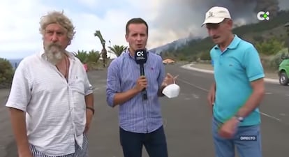 Una de las conexiones en directo de la Radiotelevisión Canaria (RTVC) durante la erupción del volcán en La Palma.