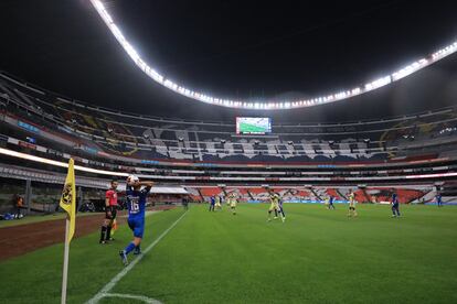 El último partido disputado del fútbol mexicano entre el América y el Cruz Azul.