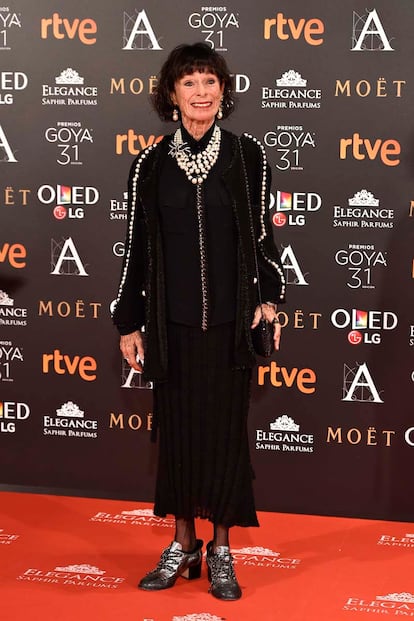 La actriz briánica Geraldine Chaplin no quiso perderse esta edición. Muy elegante vestida de Chanel.