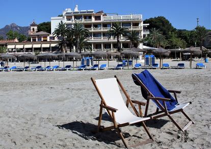 Imagen de la playa frente al hotel Voramar, en Benicàssim.