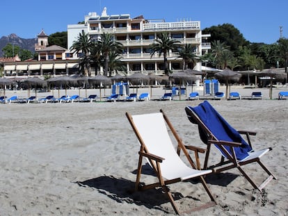 Imagen de la playa frente al hotel Voramar, en Benicàssim.