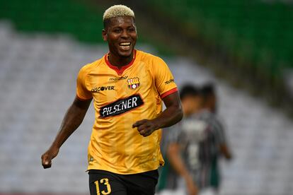 Gabriel Cortez durante un partido de su equipo el Barcelona S. C. de Ecuador contra Fluminense de Brasil en agosto del 2021.