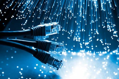 Conexiones de fibra óptica.