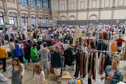 El mercado Gran Flea en la Estación del Nord de Barcelona, en mayo de 2023.