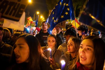 Protesta contra la ley de amnistía frente a la sede del Parlamento Europeo en Madrid, el pasado 9 de noviembre, convocada con el lema '¡Europa! Detén la amnistía!'.