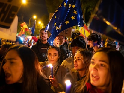 Protesta contra la ley de amnistía frente a la sede del Parlamento Europeo en Madrid, el pasado 9 de noviembre, convocada con el lema '¡Europa! Detén la amnistía!'.